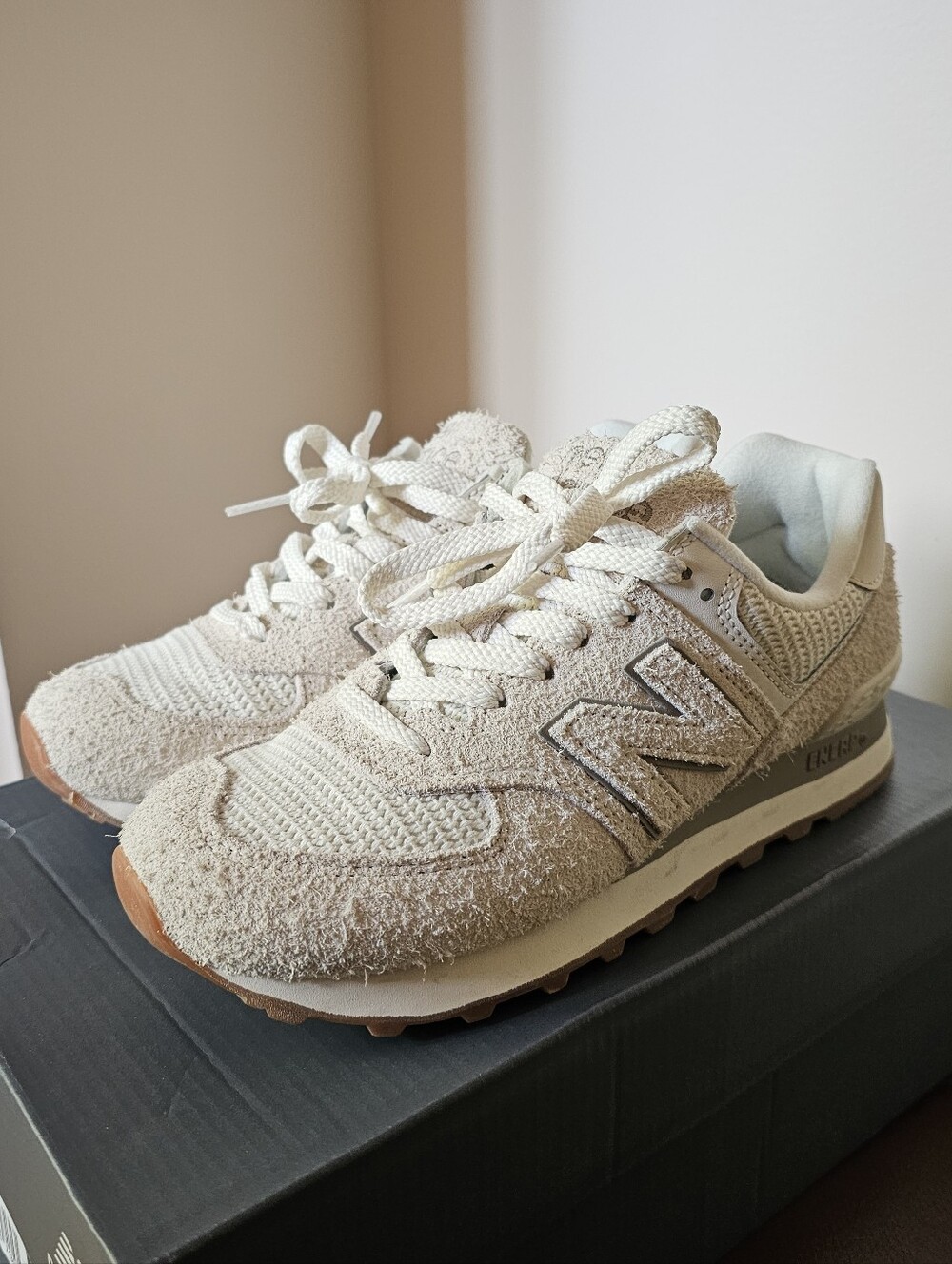🌊🧂 New Balance 574 Sea Salt Hairy Suede Sneakers US 6.5